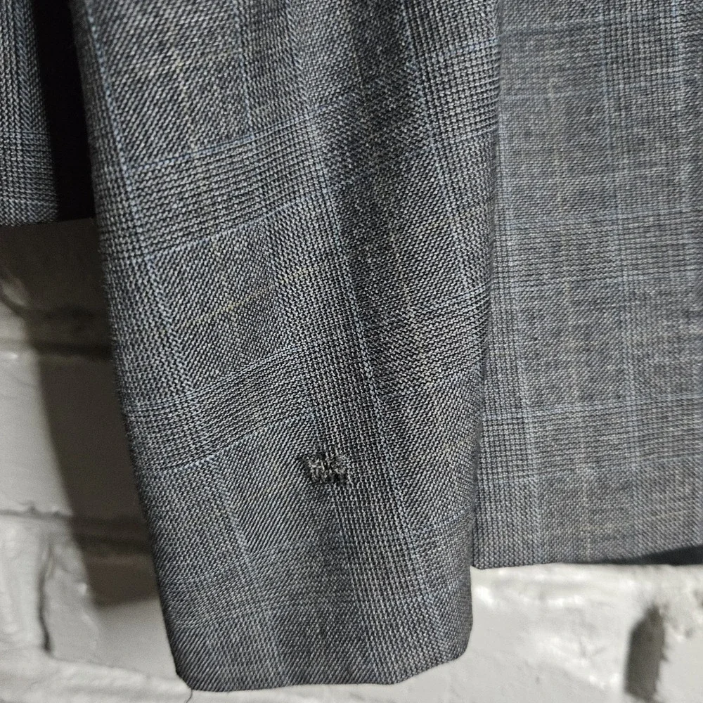 Vintage Burberry London Mens Wool‎ Suit Grey Plaid Windowpane 41R 34X30